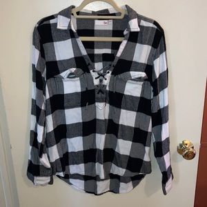 SO Monochrome Checkered Lace-Up Blouse